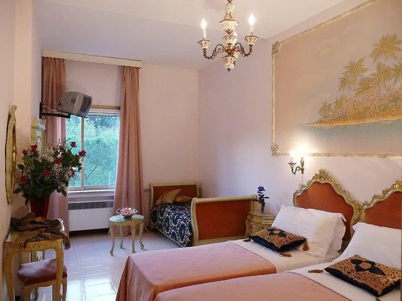 Hotel Romulus 3*, Rome Italy