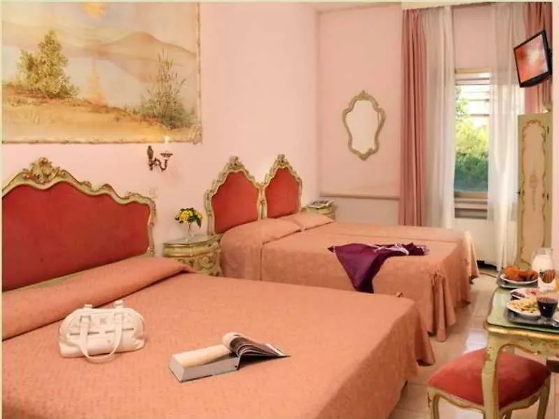 Hotel Romulus 3*, Rome Italy